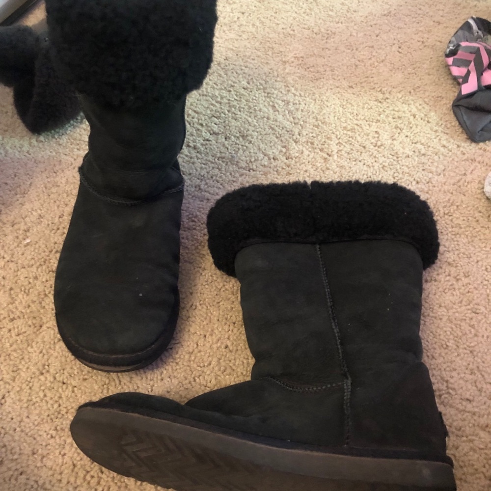 black uggs